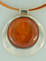 Collier Medaillon Bernstein braun