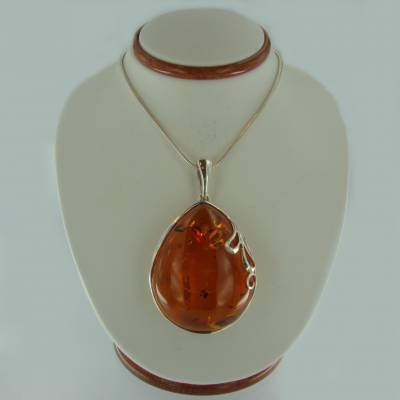 Anh�nger Bernstein braun
