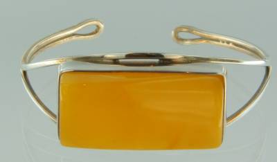 Armreif Bernstein milchig