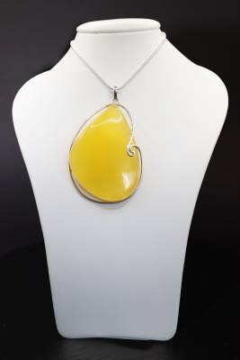 Anh�nger Bernstein zitrin-milchig