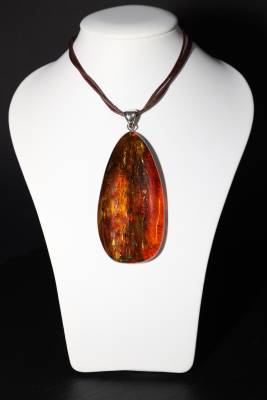 Anh�nger Bernstein braun