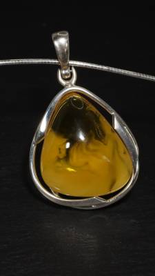 Anh�nger Bernstein zitrin-milchig