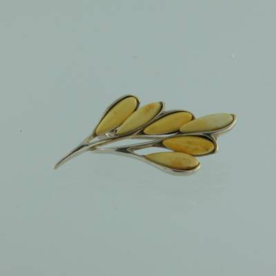 Brosche Rispe Bernstein milchig