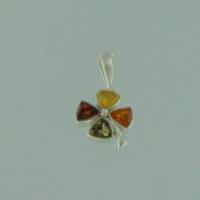 Anh�nger Kleeblatt Bernstein mix