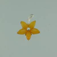 Anh�nger Blume Bernstein milchig