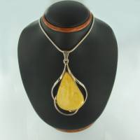 Anh�nger Bernstein milchig