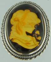 Anh�nger Gemme (Kamee) Oval Bernstein braun