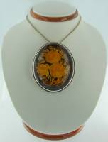 Anh�nger Gemme (Kamee) Oval Bernstein braun