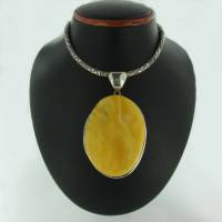 Anh�nger Bernstein milchig